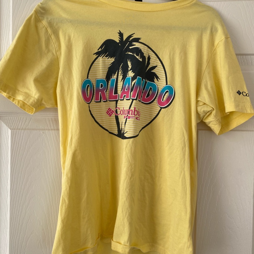 basic tshirt